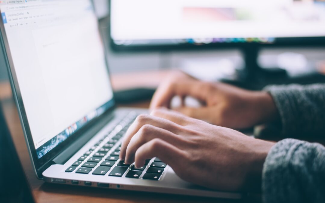 What are The Advantages and Disadvantages of Blogging?